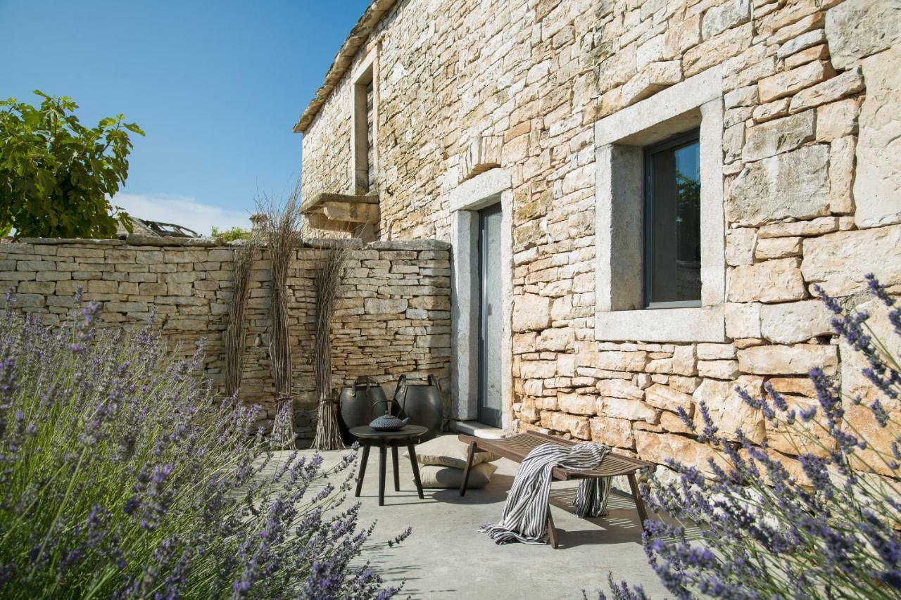 Br Villas By Rent Istria Radetići Exteriör bild